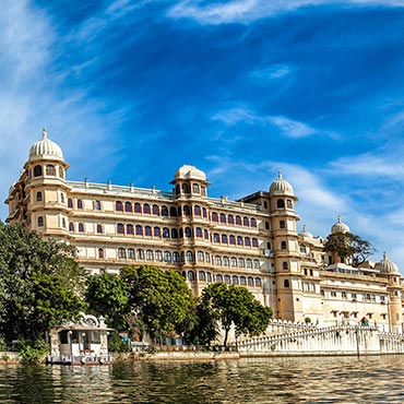 golden-triangle-tour-with-udaipur